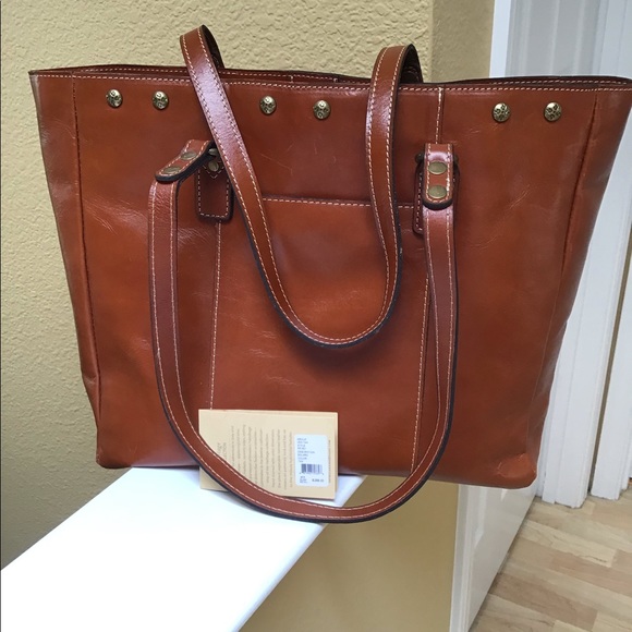 Patricia Nash Handbags - NWT - Patricia Nash Solaro Tan Heritage Tote